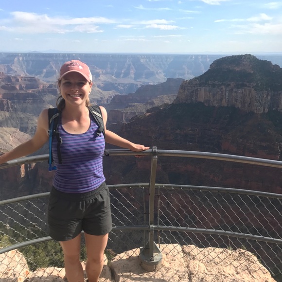 Meet your Posher, Andrea - Picture 1 of 1